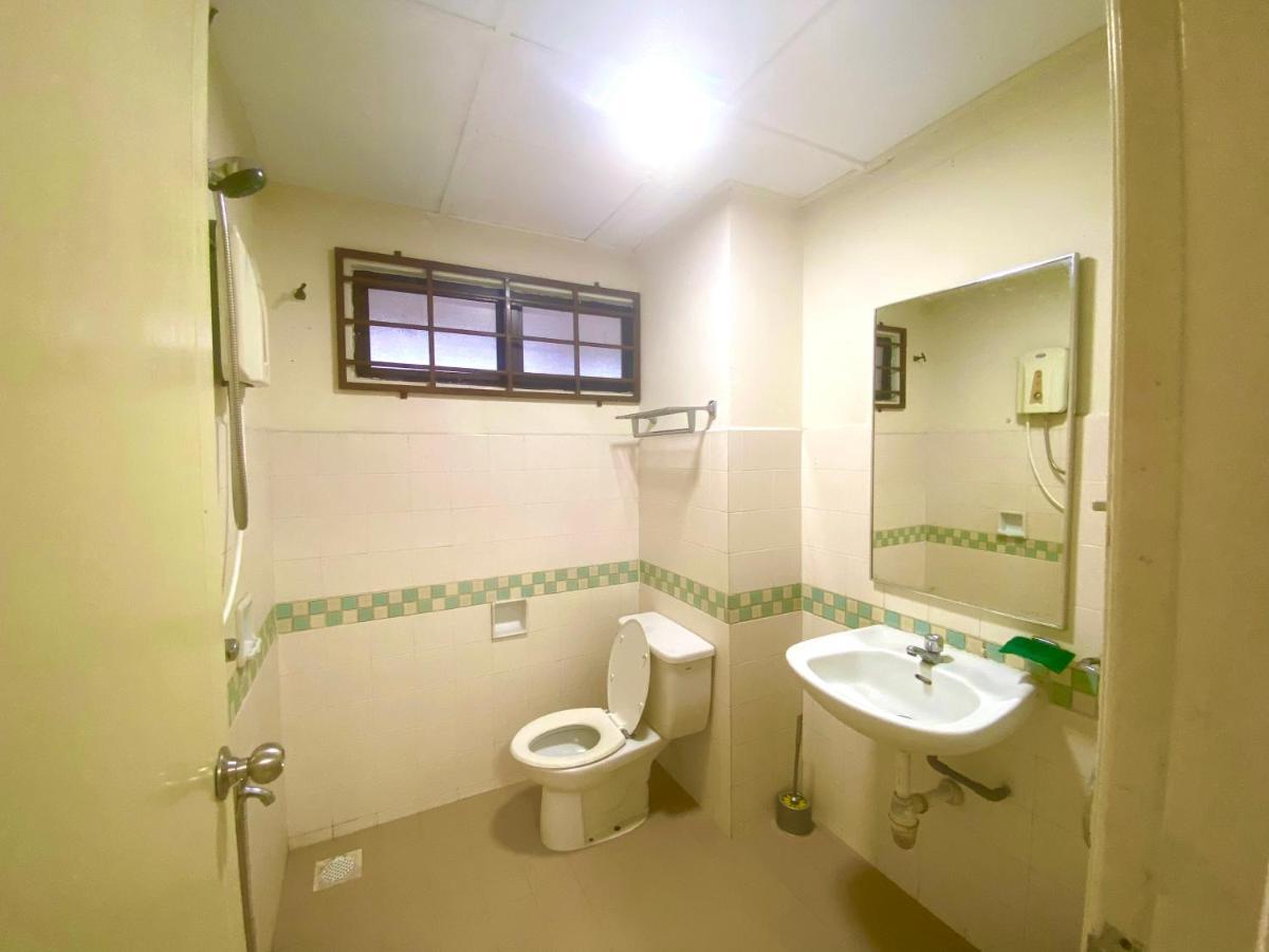 Shahmi Seaview Apartment - H4 Port Dickson Kültér fotó