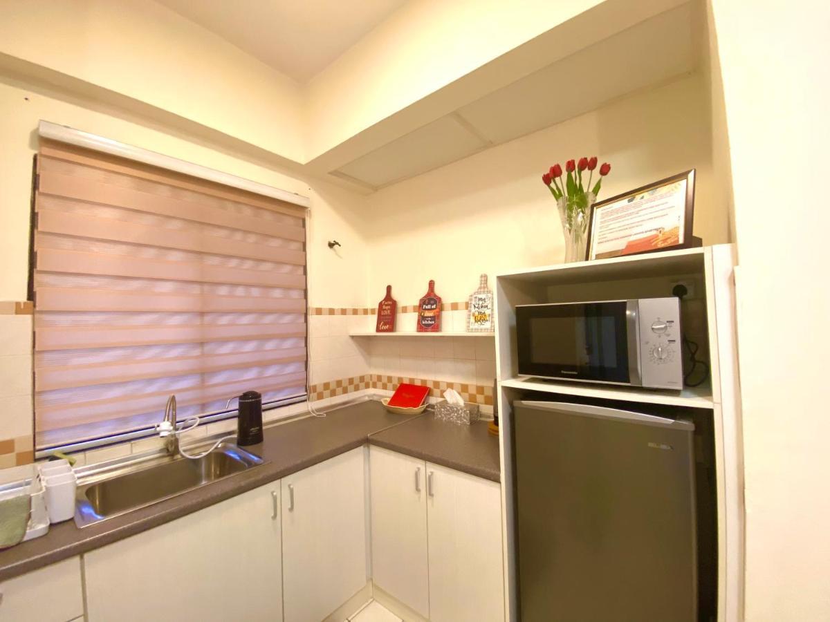 Shahmi Seaview Apartment - H4 Port Dickson Kültér fotó